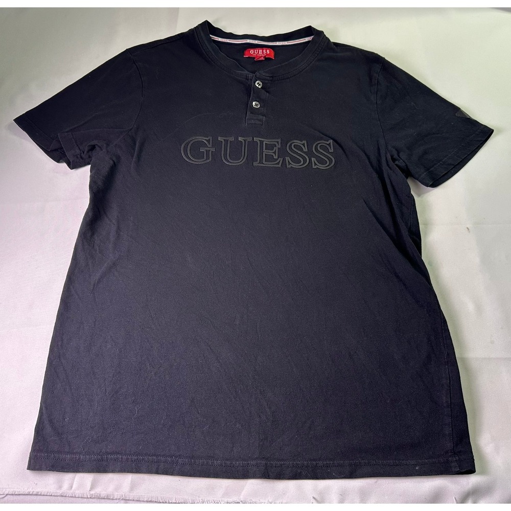 Guess Los Angeles Men's Black Henley Shirt Short Sleeve Embossed Logo Size Large - Picture 1 of 9